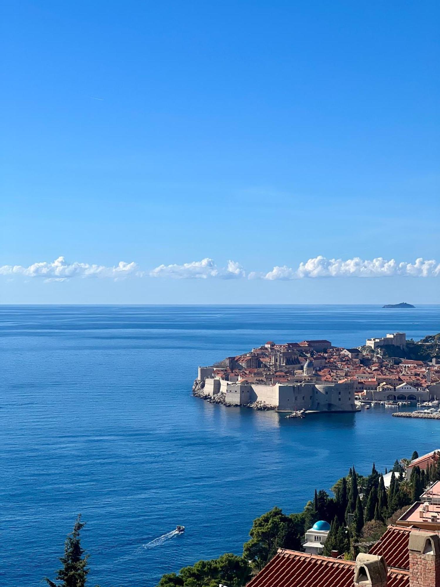 Three Bedroom Apartment With Old Town View - Orlanda'S Apartment Dubrovnik Eksteriør bilde