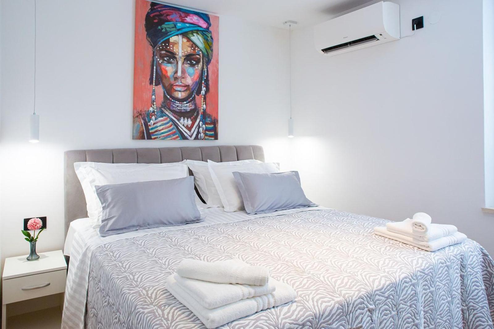 Three Bedroom Apartment With Old Town View - Orlanda'S Apartment Dubrovnik Eksteriør bilde