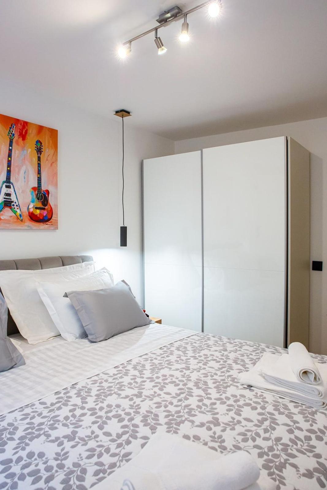 Three Bedroom Apartment With Old Town View - Orlanda'S Apartment Dubrovnik Eksteriør bilde
